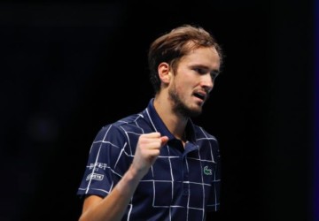 九游体育首页-ATP杯俄罗斯队夺冠 梅德维德夫豪取跨年14连胜